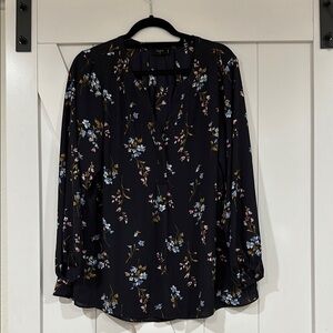 Tahari Black and Blue Blouse with Long Sleeves and Cuffed Sleeves